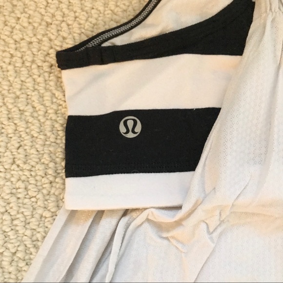 Lululemon No Limits Tank Size 4 - Picture 3 of 5